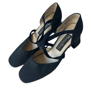 Madeline Stuart navy blue heels